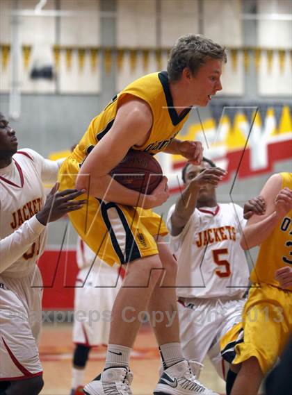 Thumbnail 1 in Bishop O'Dowd @ Berkeley photogallery.