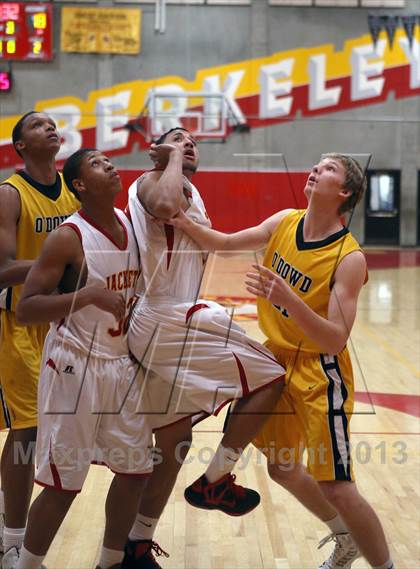 Thumbnail 2 in Bishop O'Dowd @ Berkeley photogallery.