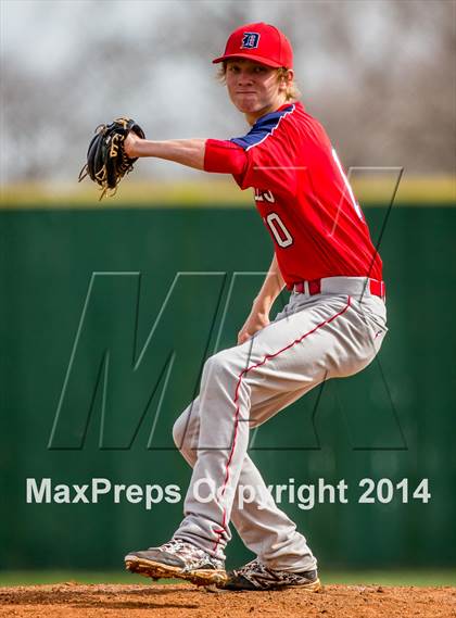 Thumbnail 1 in Fort Bend Dulles vs Pearland photogallery.