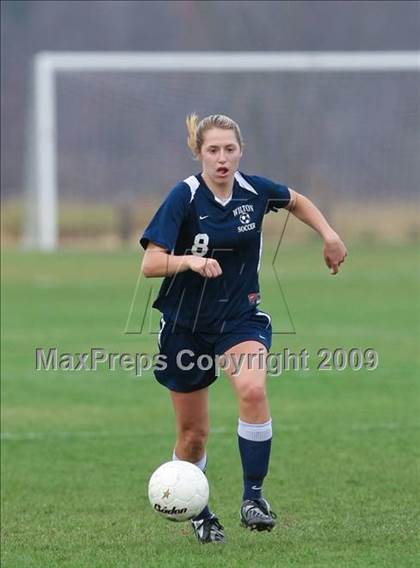 Thumbnail 2 in Wilton vs Avon (CIAC Class L 1st round) photogallery.