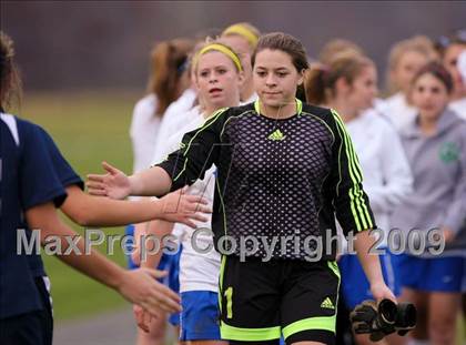 Thumbnail 1 in Wilton vs Avon (CIAC Class L 1st round) photogallery.
