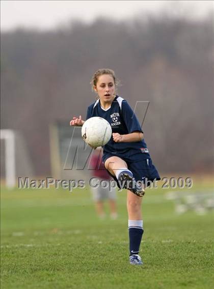 Thumbnail 1 in Wilton vs Avon (CIAC Class L 1st round) photogallery.