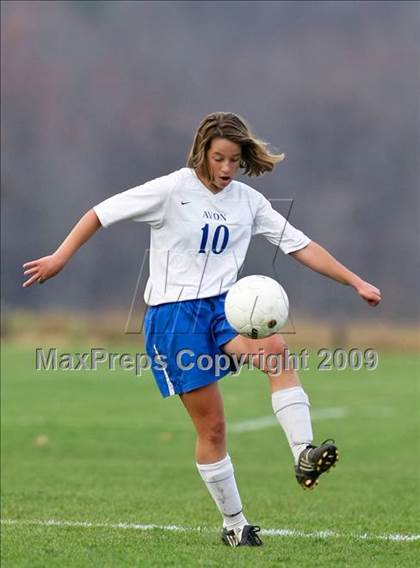 Thumbnail 3 in Wilton vs Avon (CIAC Class L 1st round) photogallery.