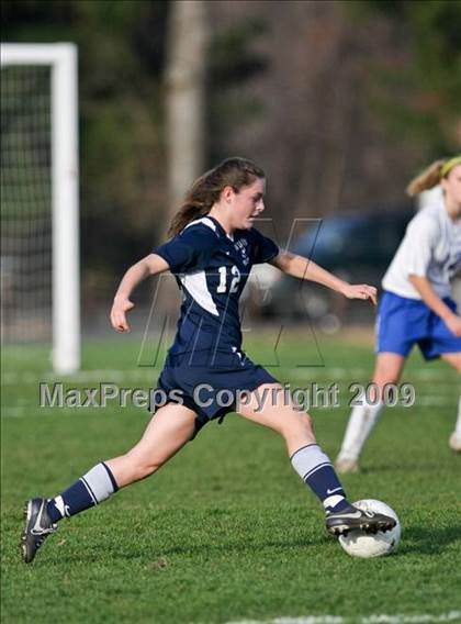 Thumbnail 2 in Wilton vs Avon (CIAC Class L 1st round) photogallery.