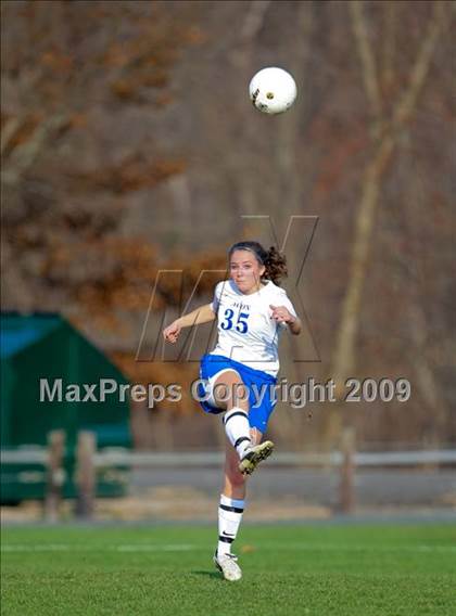 Thumbnail 1 in Wilton vs Avon (CIAC Class L 1st round) photogallery.