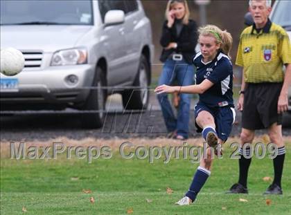 Thumbnail 1 in Wilton vs Avon (CIAC Class L 1st round) photogallery.