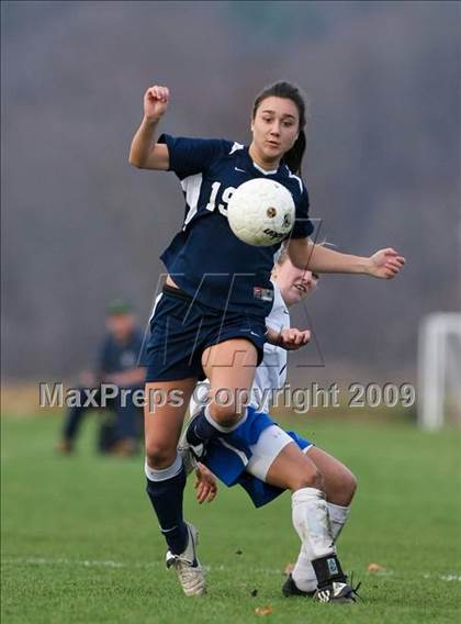 Thumbnail 3 in Wilton vs Avon (CIAC Class L 1st round) photogallery.