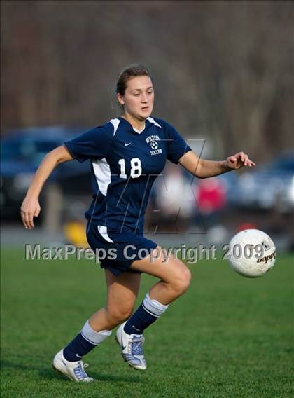 Thumbnail 3 in Wilton vs Avon (CIAC Class L 1st round) photogallery.