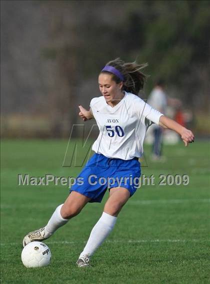 Thumbnail 2 in Wilton vs Avon (CIAC Class L 1st round) photogallery.