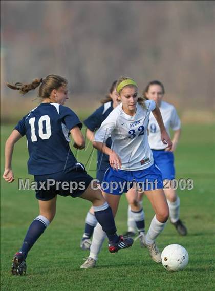 Thumbnail 2 in Wilton vs Avon (CIAC Class L 1st round) photogallery.