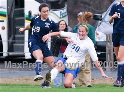 Thumbnail 3 in Wilton vs Avon (CIAC Class L 1st round) photogallery.