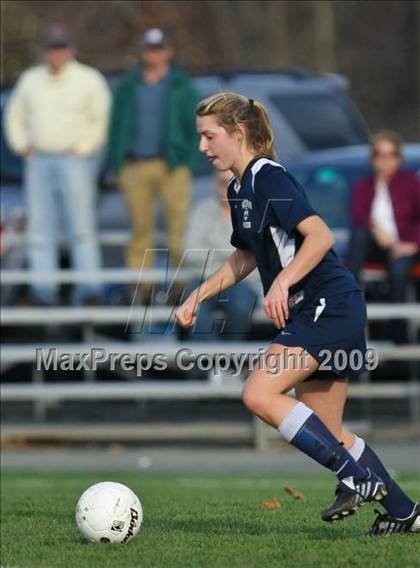 Thumbnail 3 in Wilton vs Avon (CIAC Class L 1st round) photogallery.
