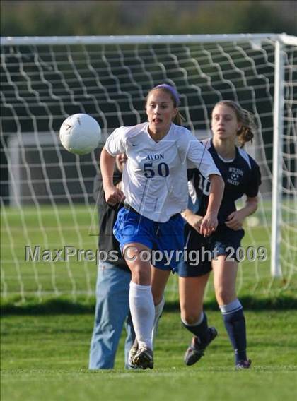 Thumbnail 3 in Wilton vs Avon (CIAC Class L 1st round) photogallery.