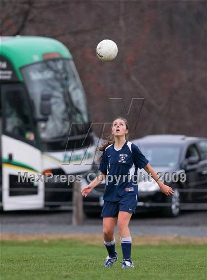 Thumbnail 1 in Wilton vs Avon (CIAC Class L 1st round) photogallery.