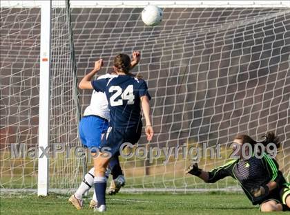 Thumbnail 1 in Wilton vs Avon (CIAC Class L 1st round) photogallery.