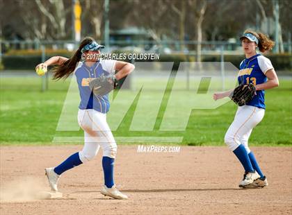 Thumbnail 3 in Simi Valley vs. Agoura photogallery.