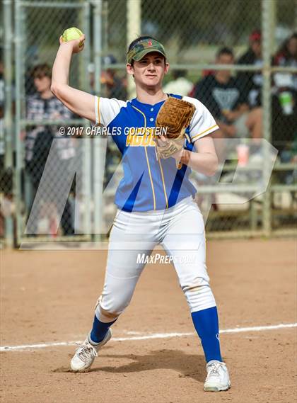 Thumbnail 2 in Simi Valley vs. Agoura photogallery.
