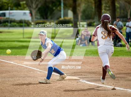 Thumbnail 2 in Simi Valley vs. Agoura photogallery.