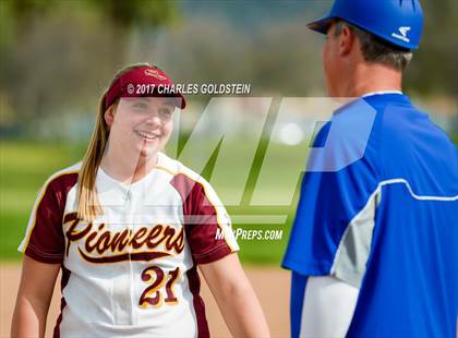 Thumbnail 2 in Simi Valley vs. Agoura photogallery.