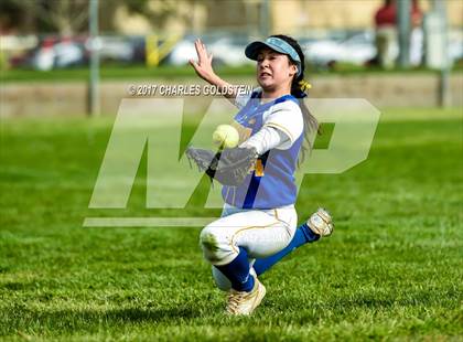 Thumbnail 1 in Simi Valley vs. Agoura photogallery.