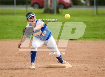 Thumbnail 1 in Simi Valley vs. Agoura photogallery.