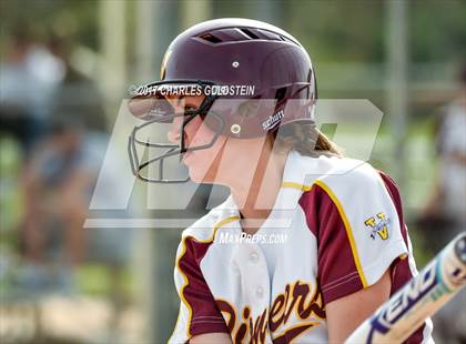 Thumbnail 1 in Simi Valley vs. Agoura photogallery.