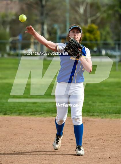 Thumbnail 1 in Simi Valley vs. Agoura photogallery.