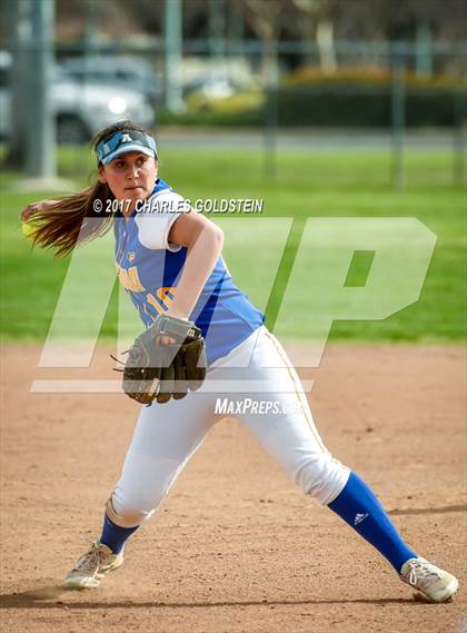Thumbnail 3 in Simi Valley vs. Agoura photogallery.