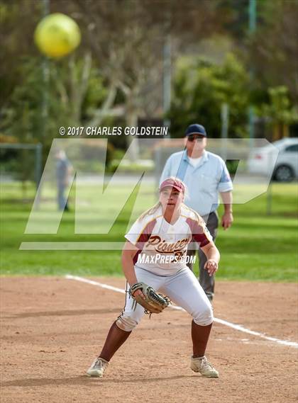 Thumbnail 2 in Simi Valley vs. Agoura photogallery.