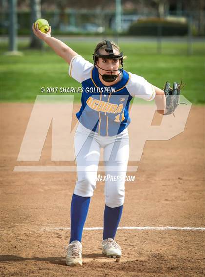 Thumbnail 3 in Simi Valley vs. Agoura photogallery.