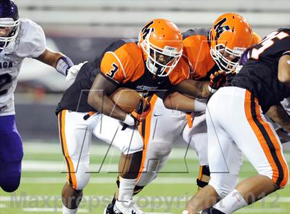 Thumbnail 2 in Gonzaga vs. McDonogh (I-95 Kickoff Classic) photogallery.