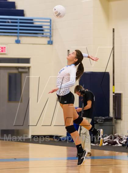 Thumbnail 2 in McLean @ Yorktown photogallery.