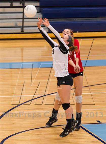 Thumbnail 2 in McLean @ Yorktown photogallery.