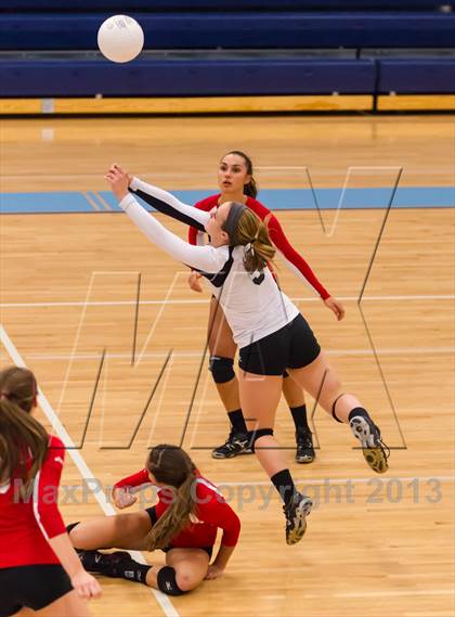 Thumbnail 3 in McLean @ Yorktown photogallery.