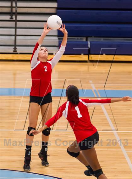 Thumbnail 3 in McLean @ Yorktown photogallery.