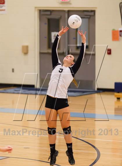 Thumbnail 3 in McLean @ Yorktown photogallery.