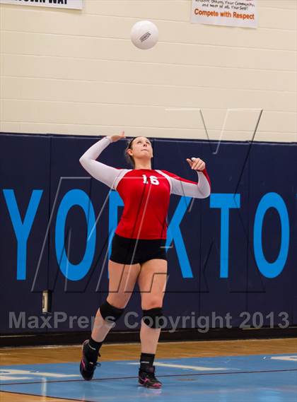 Thumbnail 1 in McLean @ Yorktown photogallery.
