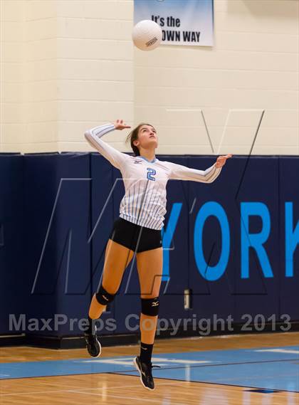 Thumbnail 3 in McLean @ Yorktown photogallery.