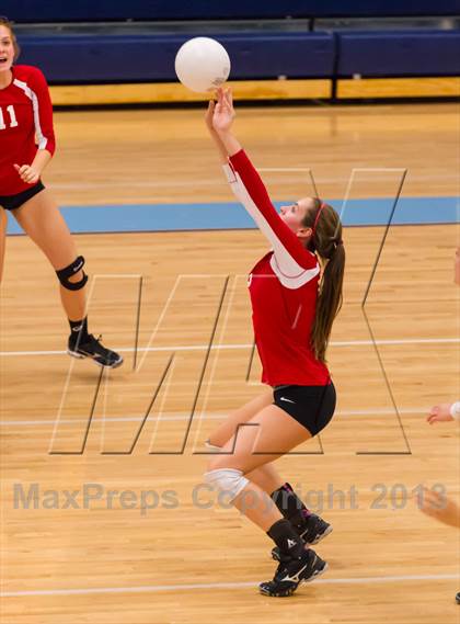 Thumbnail 3 in McLean @ Yorktown photogallery.