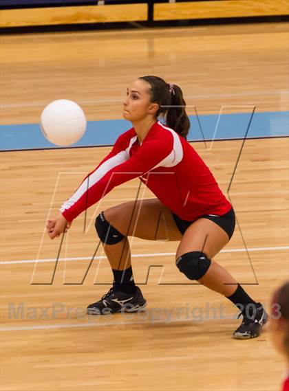 Thumbnail 3 in McLean @ Yorktown photogallery.