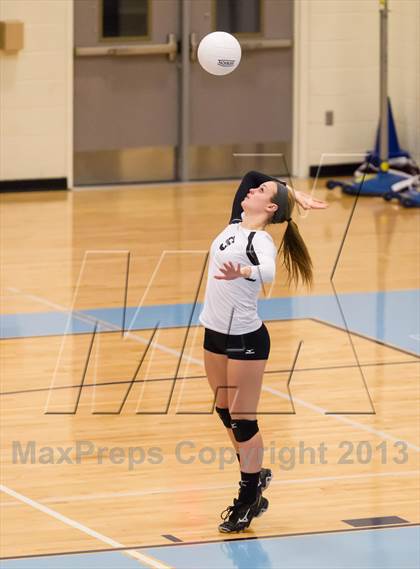 Thumbnail 1 in McLean @ Yorktown photogallery.