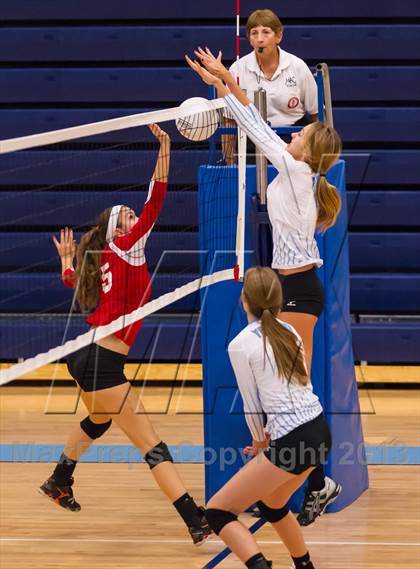 Thumbnail 3 in McLean @ Yorktown photogallery.