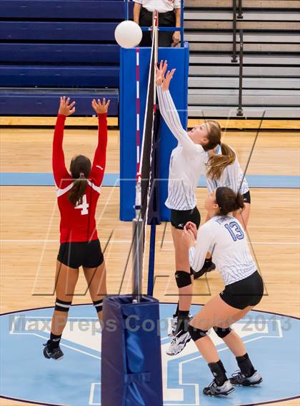 Thumbnail 3 in McLean @ Yorktown photogallery.