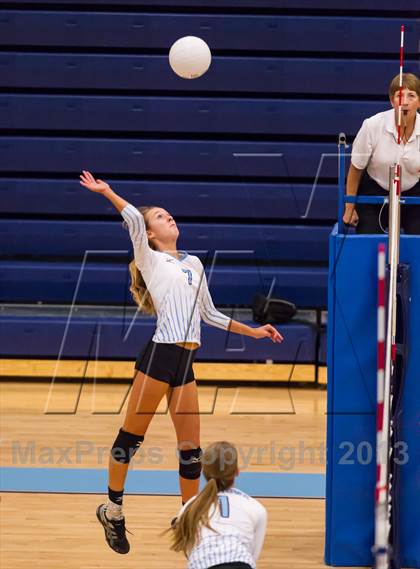Thumbnail 2 in McLean @ Yorktown photogallery.