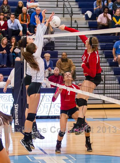 Thumbnail 1 in McLean @ Yorktown photogallery.