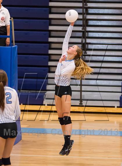 Thumbnail 3 in McLean @ Yorktown photogallery.