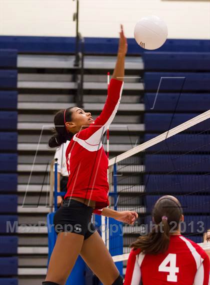 Thumbnail 3 in McLean @ Yorktown photogallery.