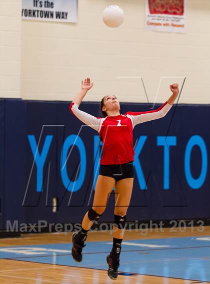 Thumbnail 1 in McLean @ Yorktown photogallery.