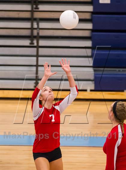 Thumbnail 3 in McLean @ Yorktown photogallery.