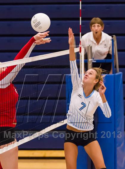 Thumbnail 1 in McLean @ Yorktown photogallery.